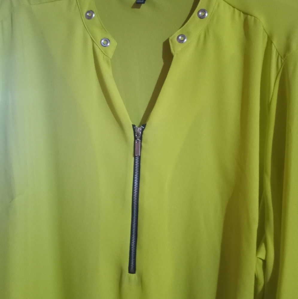 Blouse - Picture 2 of 4